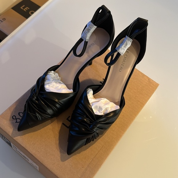 Le Chateau heels - size 36 - Picture 6 of 7